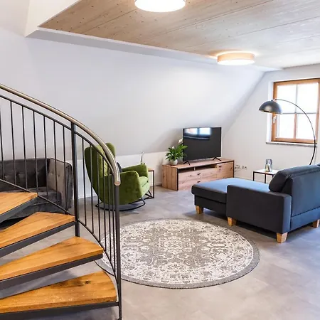 4 Im Hof By Linde Albstadt